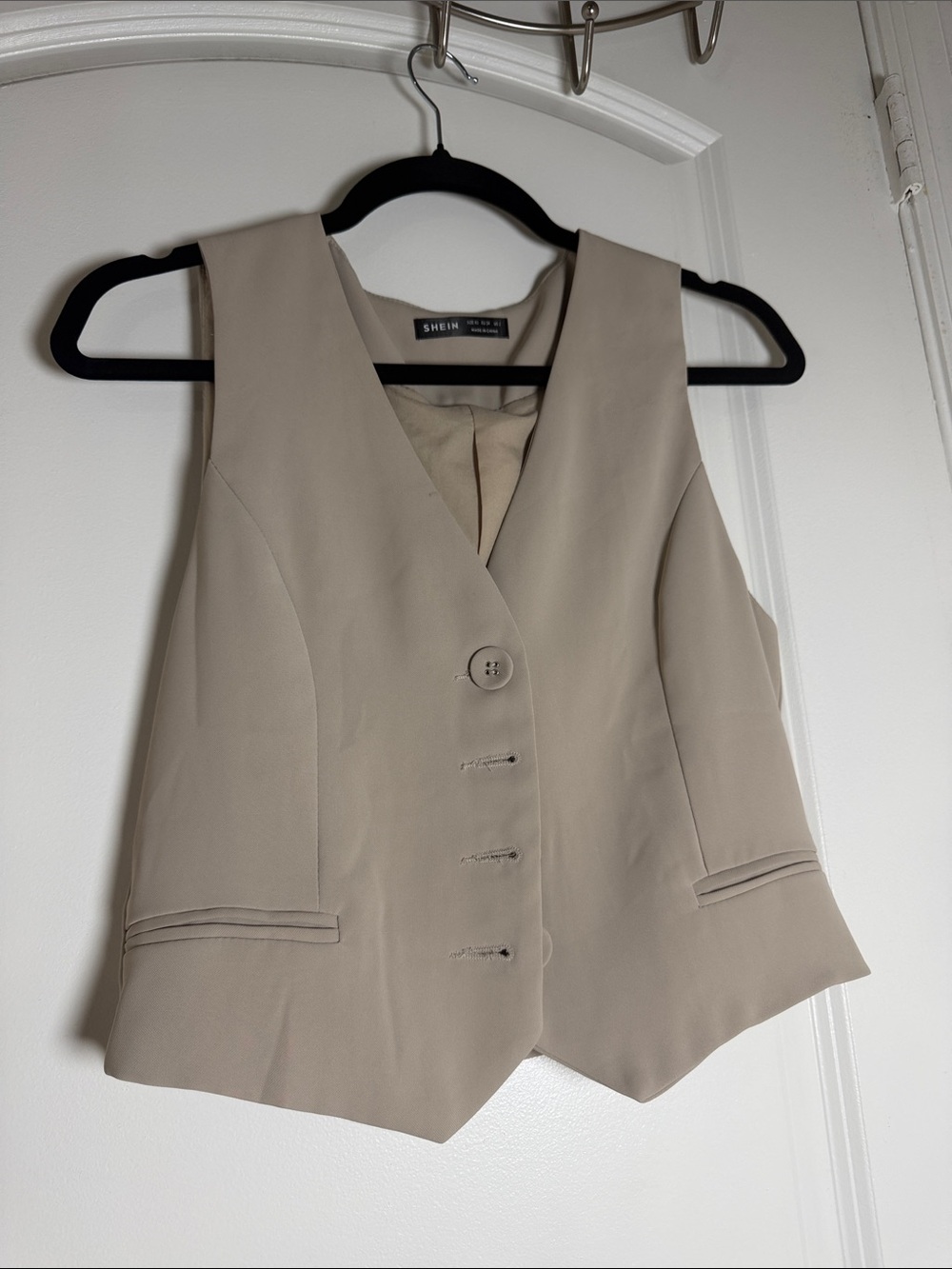 SHEIN Beige Tailored Women's Vest